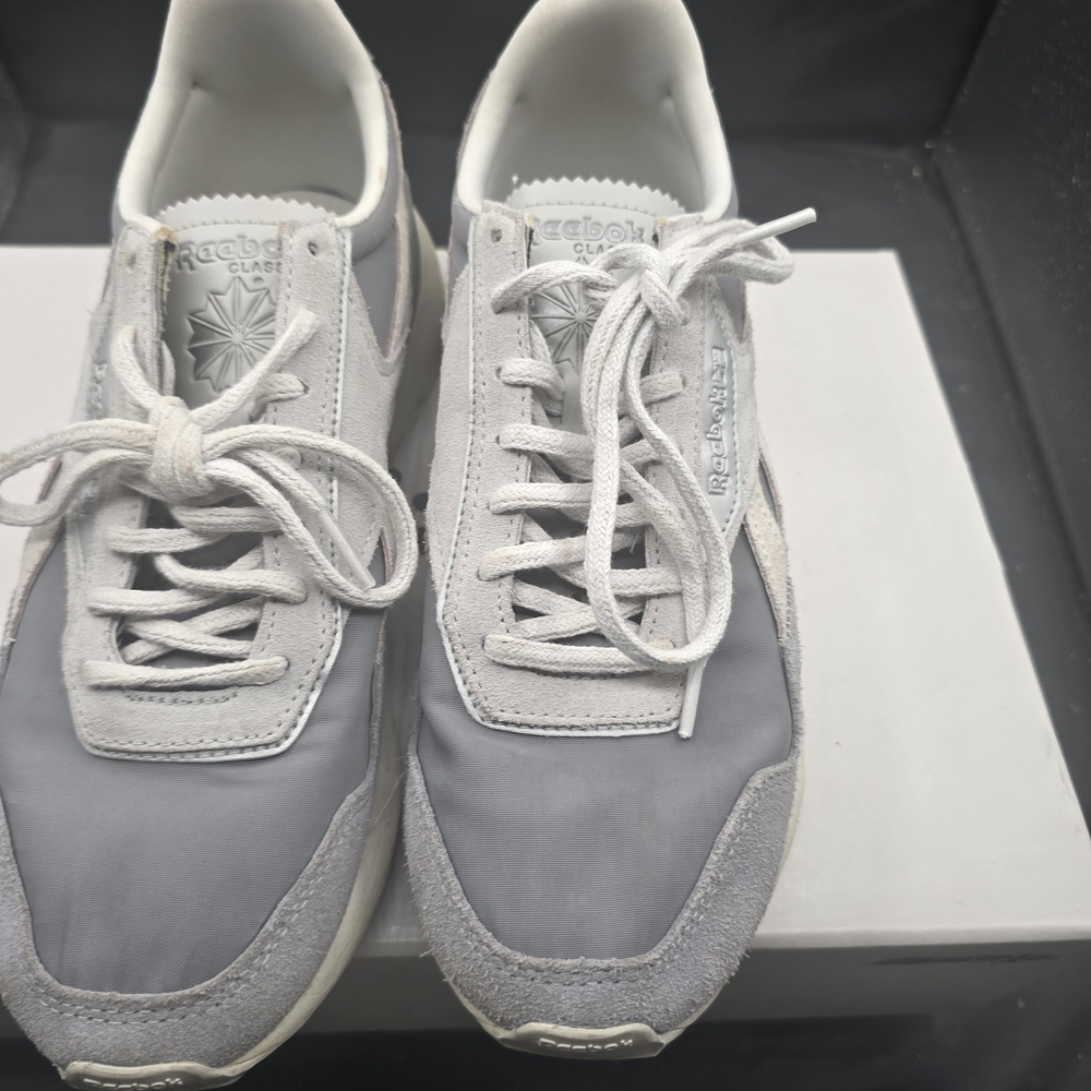 Reebok Classic Gray and White‎ Sneakers